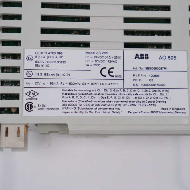 Módulo de saída analógica ABB AO895 3BSC690087R1