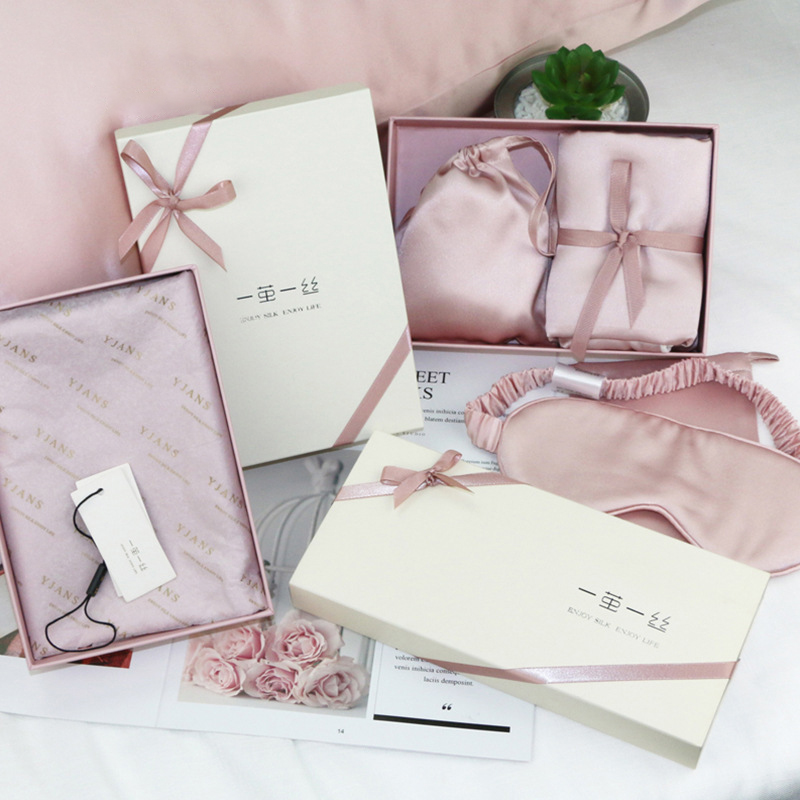 Custom luxury 100% mulberry silk pillowcase set gift box with silk eye mask and silk scrunchies