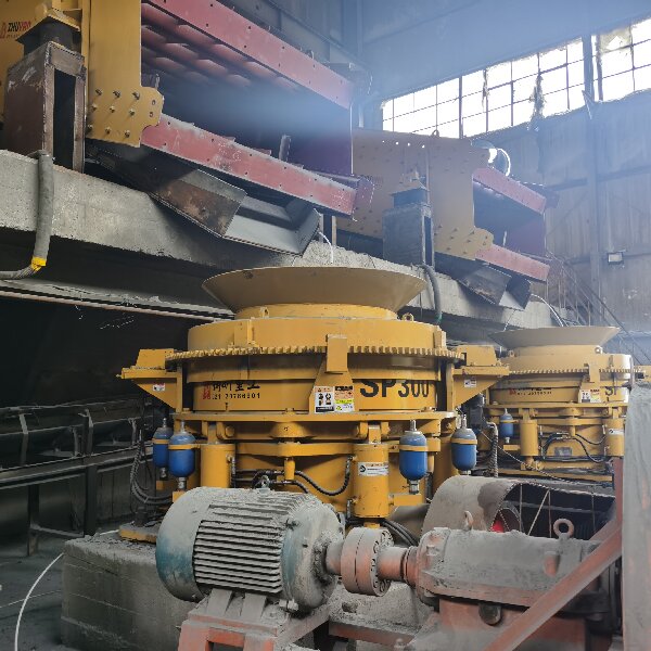 Crushing and screening production line