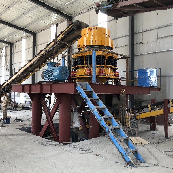 Projekt Hydraulik-Kegelbrecher im Eisen- und Stahlwerk Panzhihua