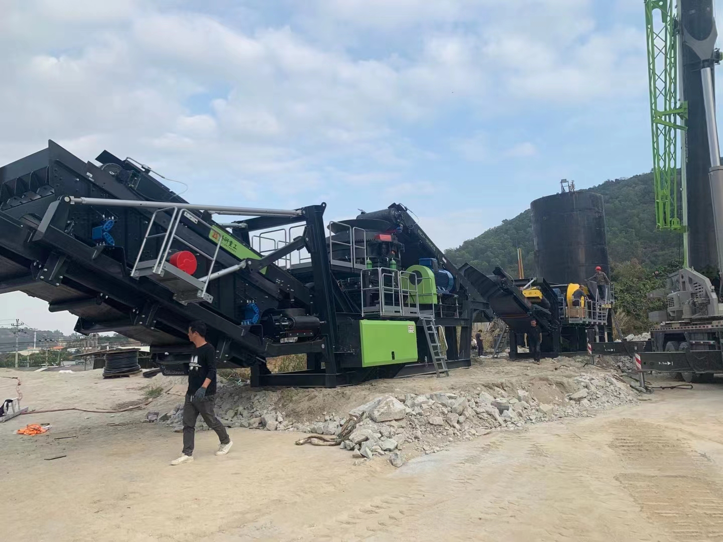 moblie crushing station