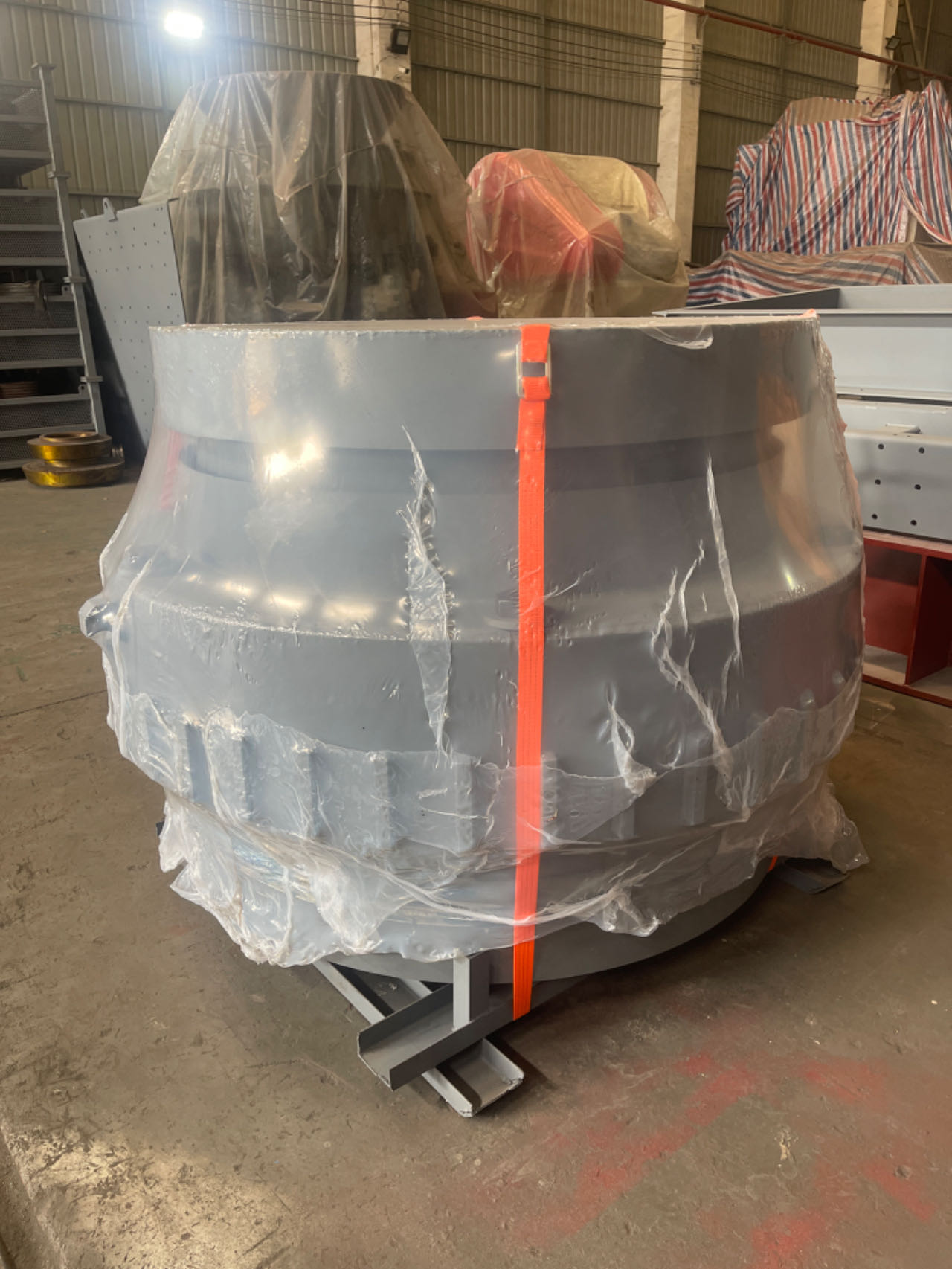 ZC1300 пүршин конусан бутлуурыг экспортод гаргахад бэлэн боллоо