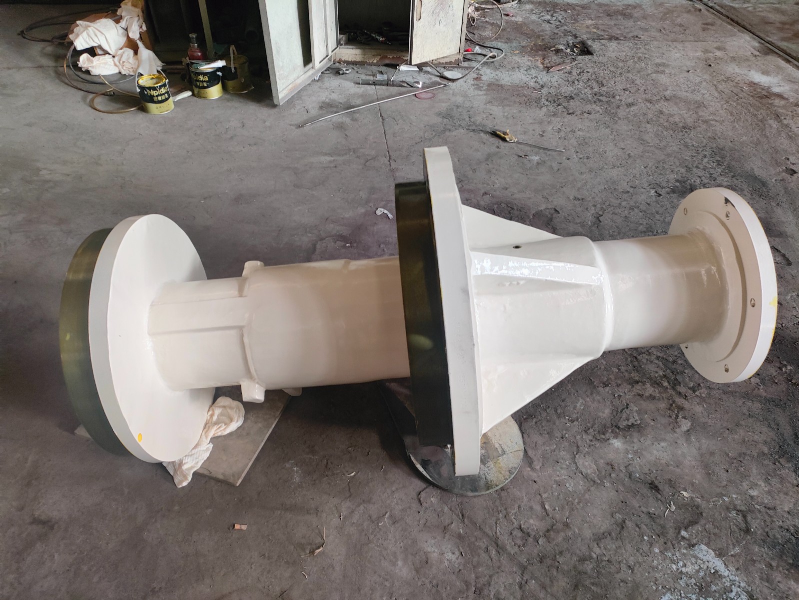 Symons 5½ FT Cone Crusher