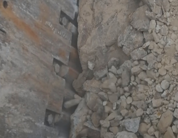 Агрегат боловсруулалтын хосгүй тулгуур: Хятадаас ирсэн удаан эдэлгээтэй хацарт бутлуур