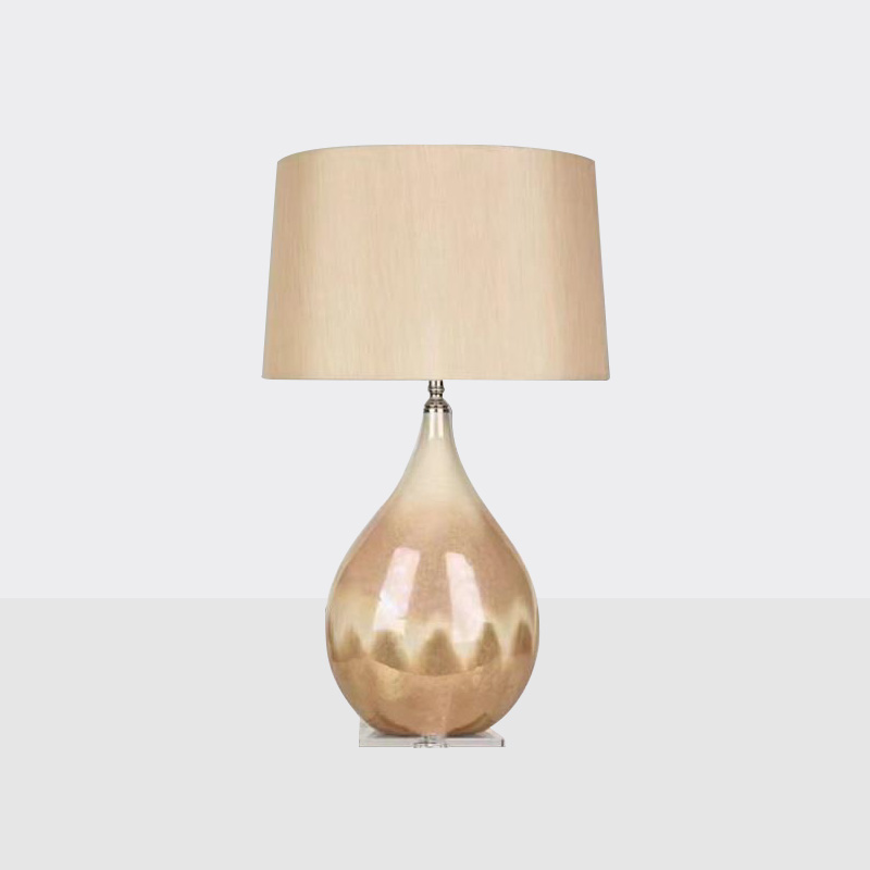 Luxuriöse High Sense Tischlampe