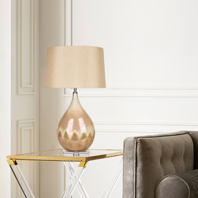 Luxuriöse High Sense Tischlampe