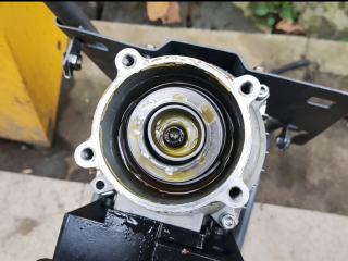 Perform regular refueling to ensure the pump head operates smoothly.