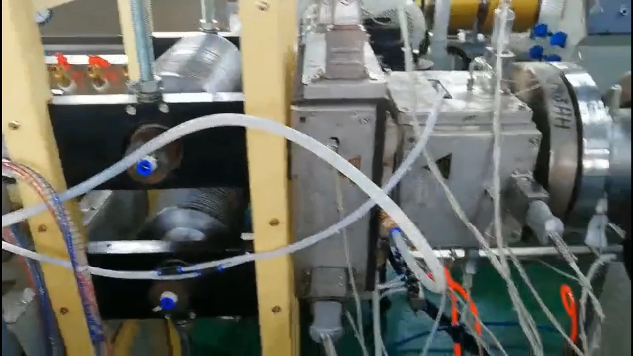 wpc castellation cladding coextrusion mould