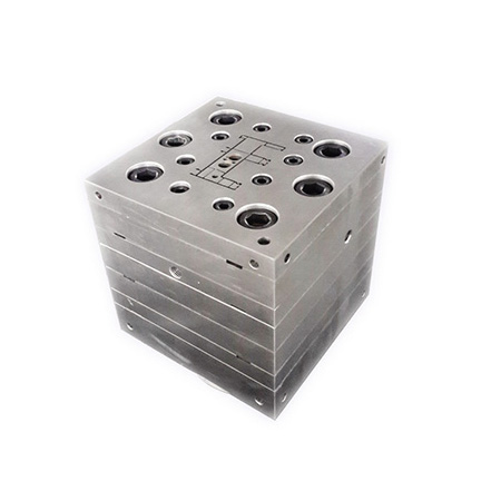 extrusion tool for PVC door panel