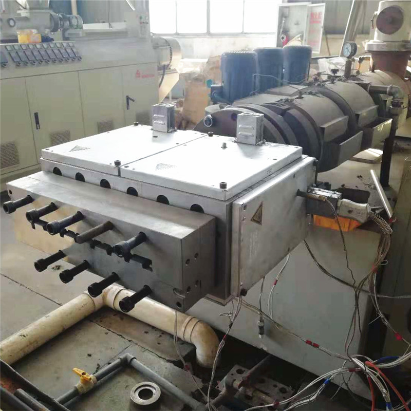 landscape embossing 5 holes hollow decking board halex extrusion dies / WPC extrusion mould