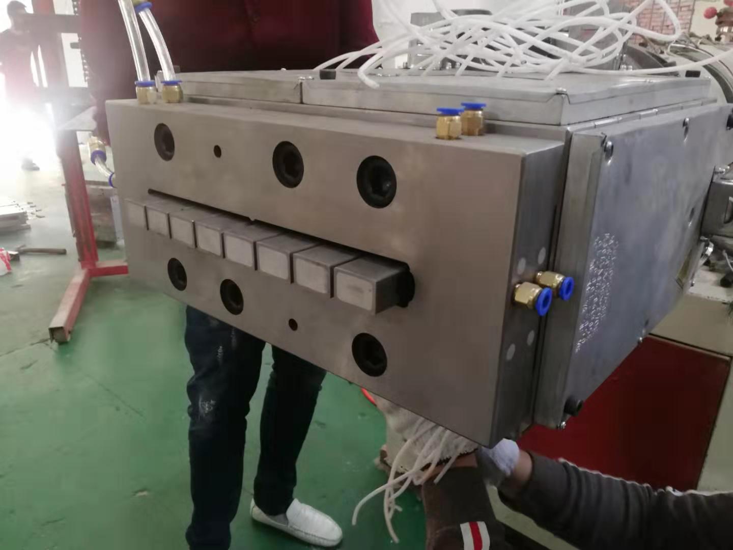 wpc embossing mould
