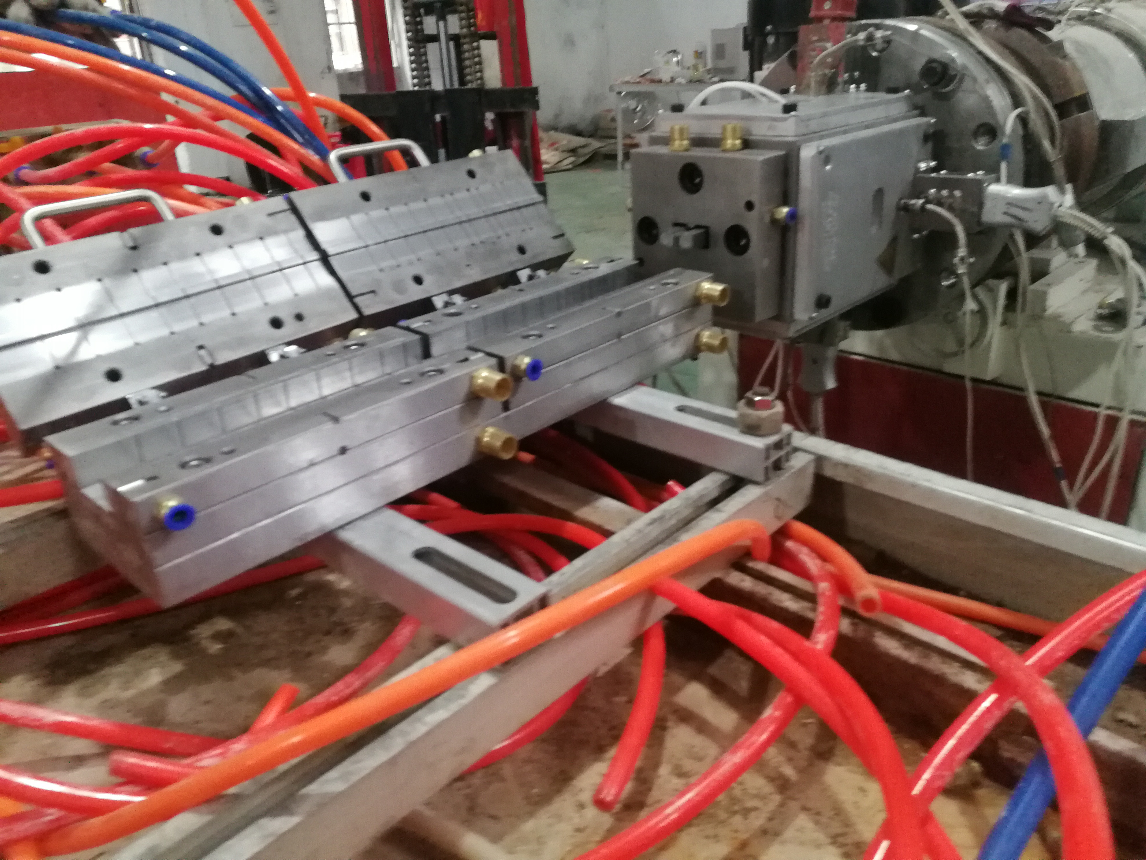 60X40mm extrusion die for WPC keel beam / plastic extrusion mould