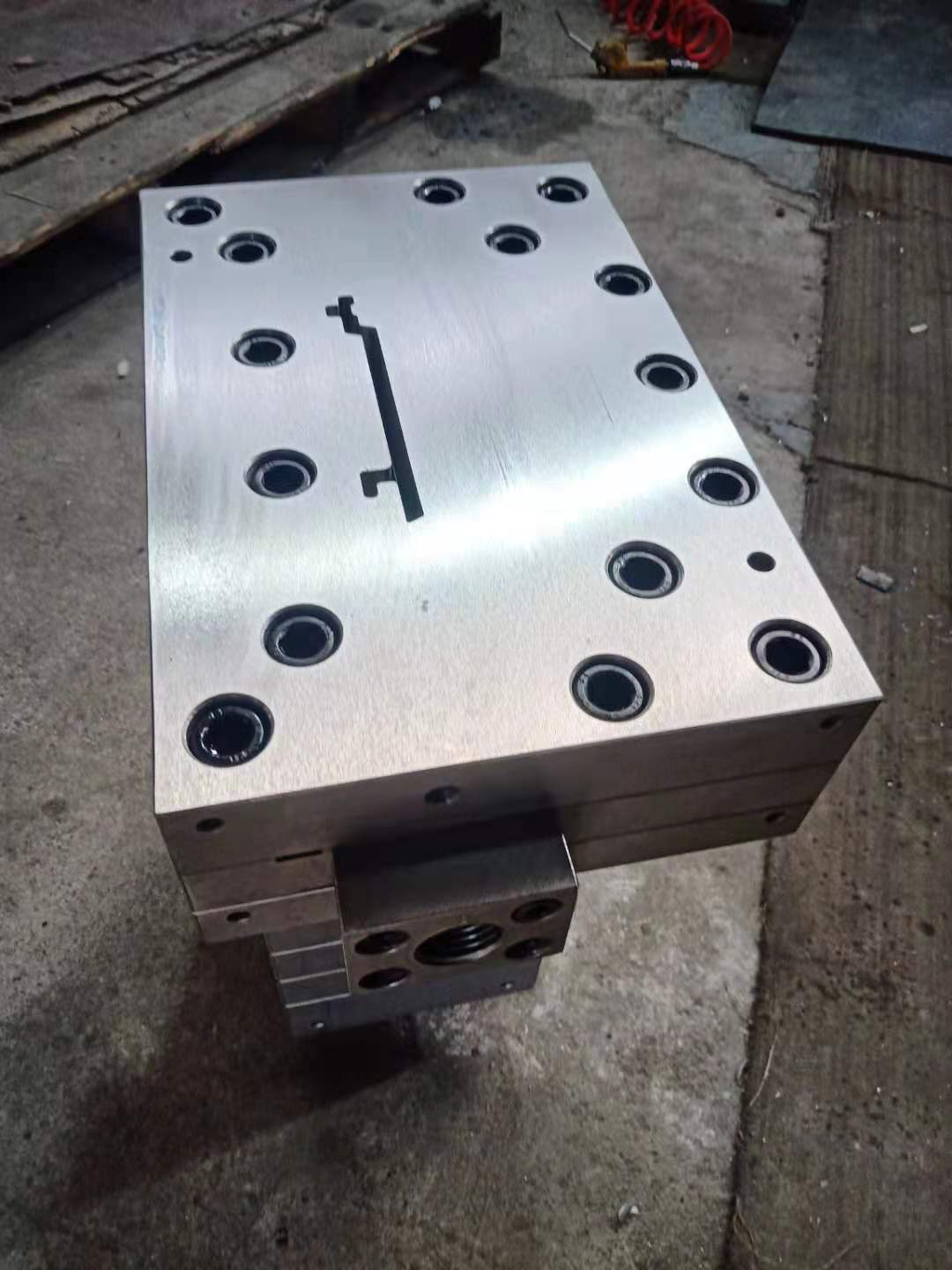 outside solid & hollow decking Extrusion mould