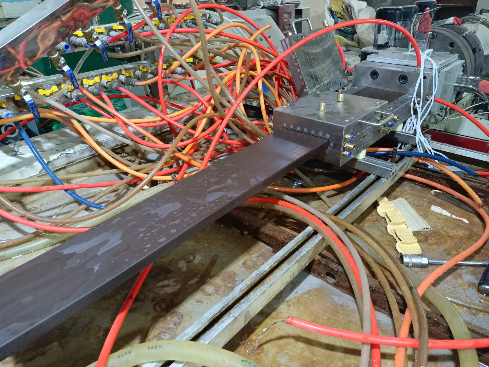 Wood plastic mold customization service