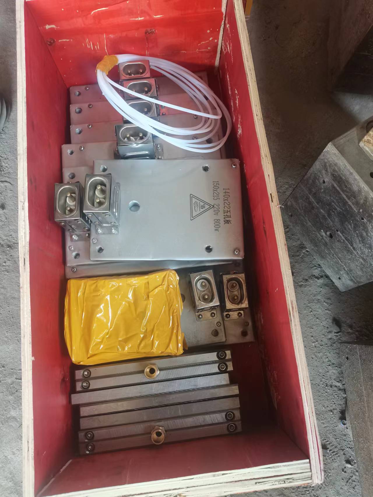 WPC PE hollow decking Extrusion die / Extrusion mold / Extrusion mould