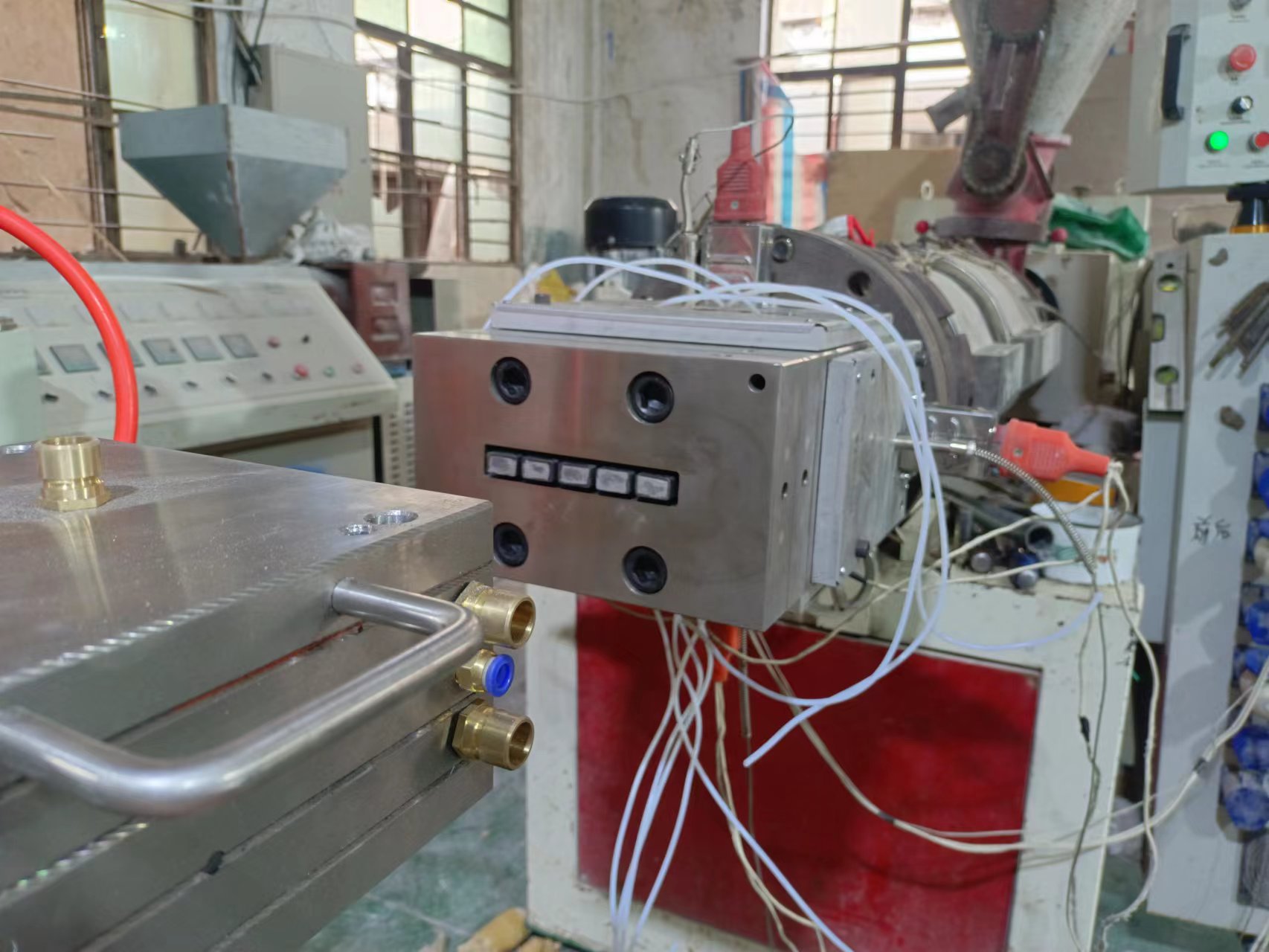WPC PE hollow decking Extrusion die / Extrusion mold / Extrusion mould