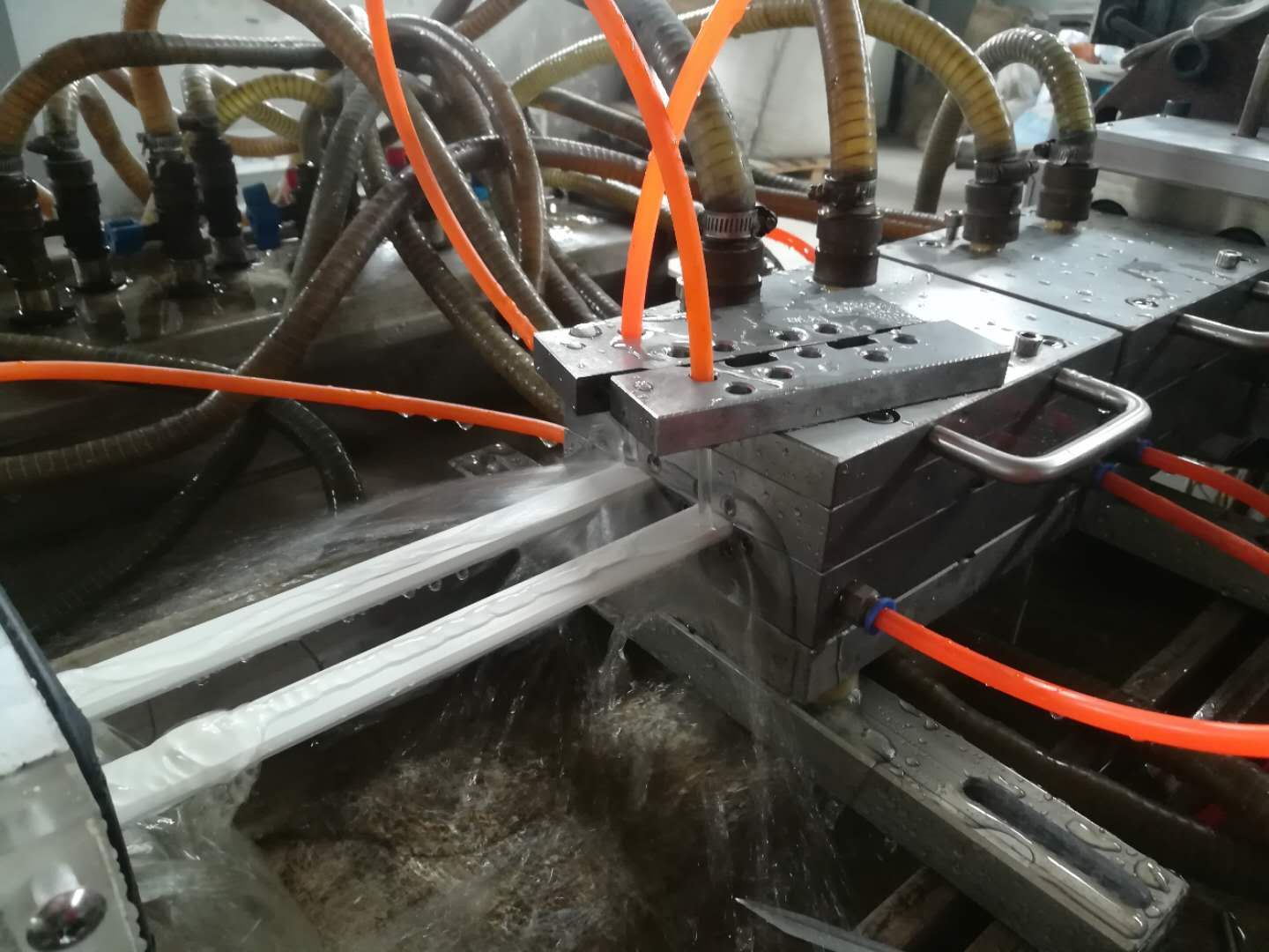 PVC Profile Extrusion Mould/plastic Extrusion Die/PVC Die Plastic Extrusion Mould