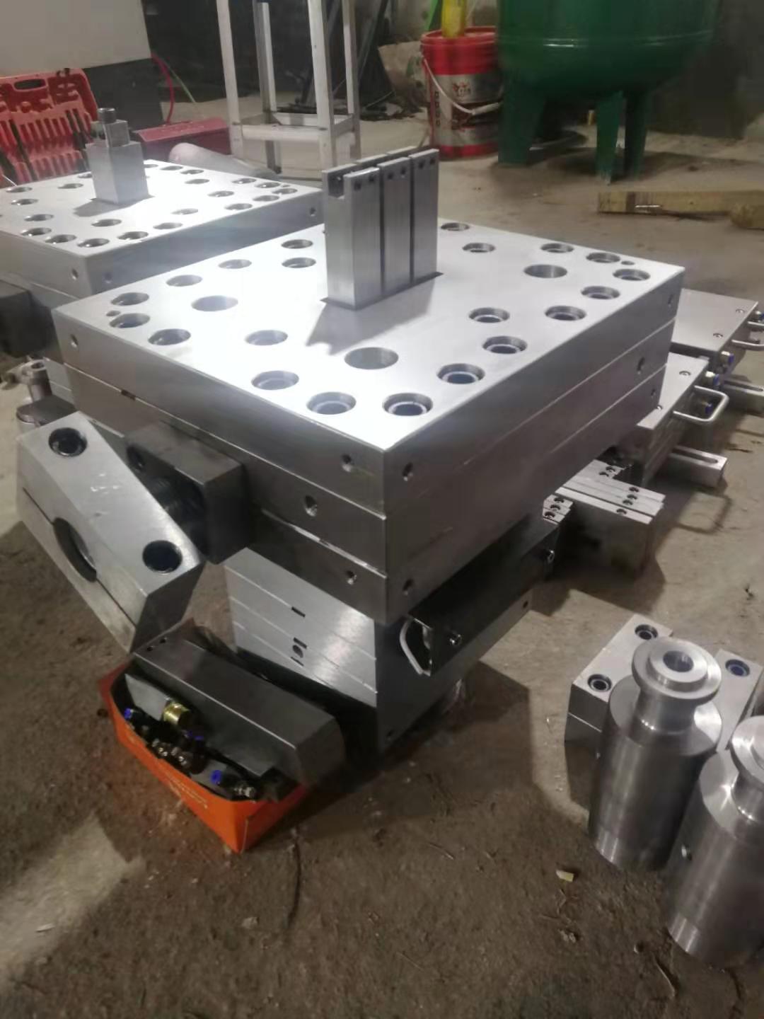 wpc co-extrusion mould