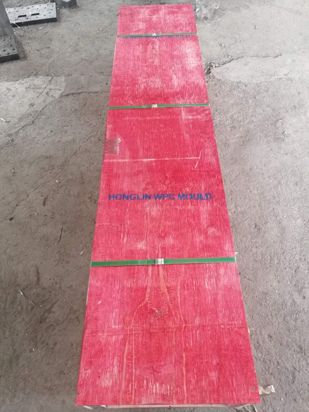 WPC profile extrusion mould