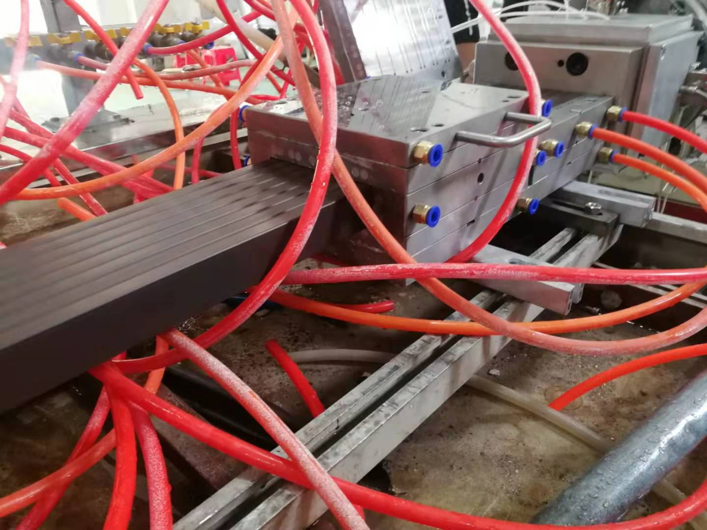 extrusion mould for WPC decking / extrusion die for wood plastic flooring / plastic extrusion mold for outdoor decking