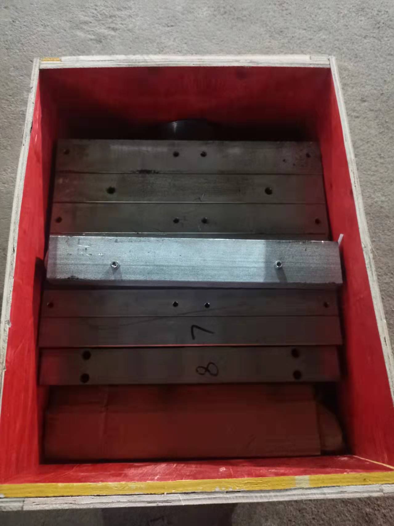 wall panel extrusion mould