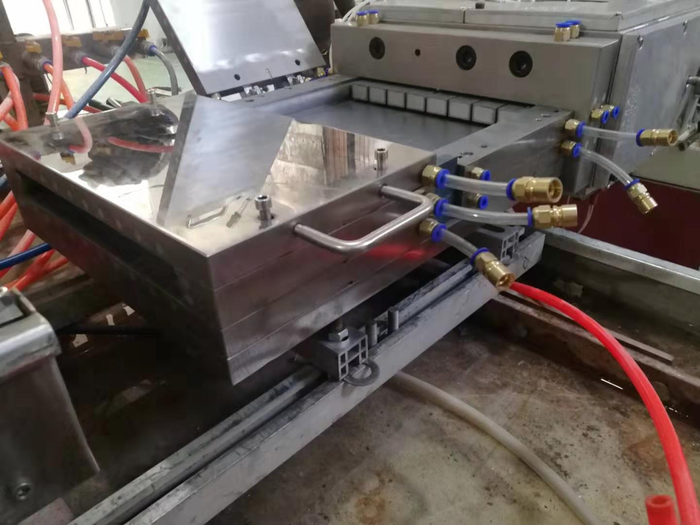 WPC roof extrusion mould / second hand plastic flooring extrusion mould / WPC profile extrusion mould