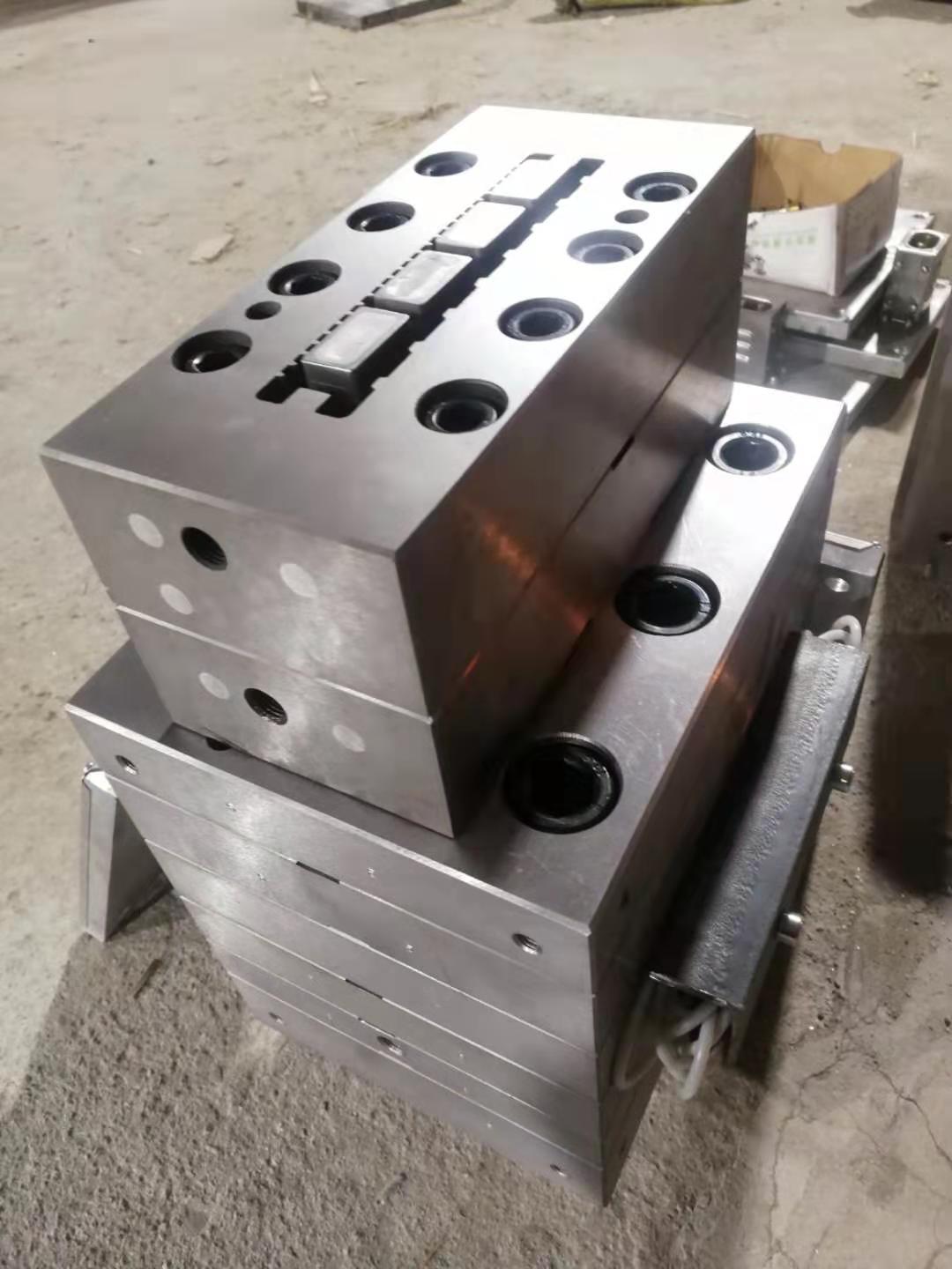 WPC roof extrusion mould / second hand plastic flooring extrusion mould / WPC profile extrusion mould