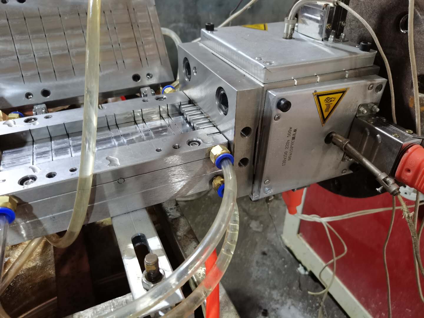 WPC PVC extrusion Panel profile wpc mold plastic die extrusion