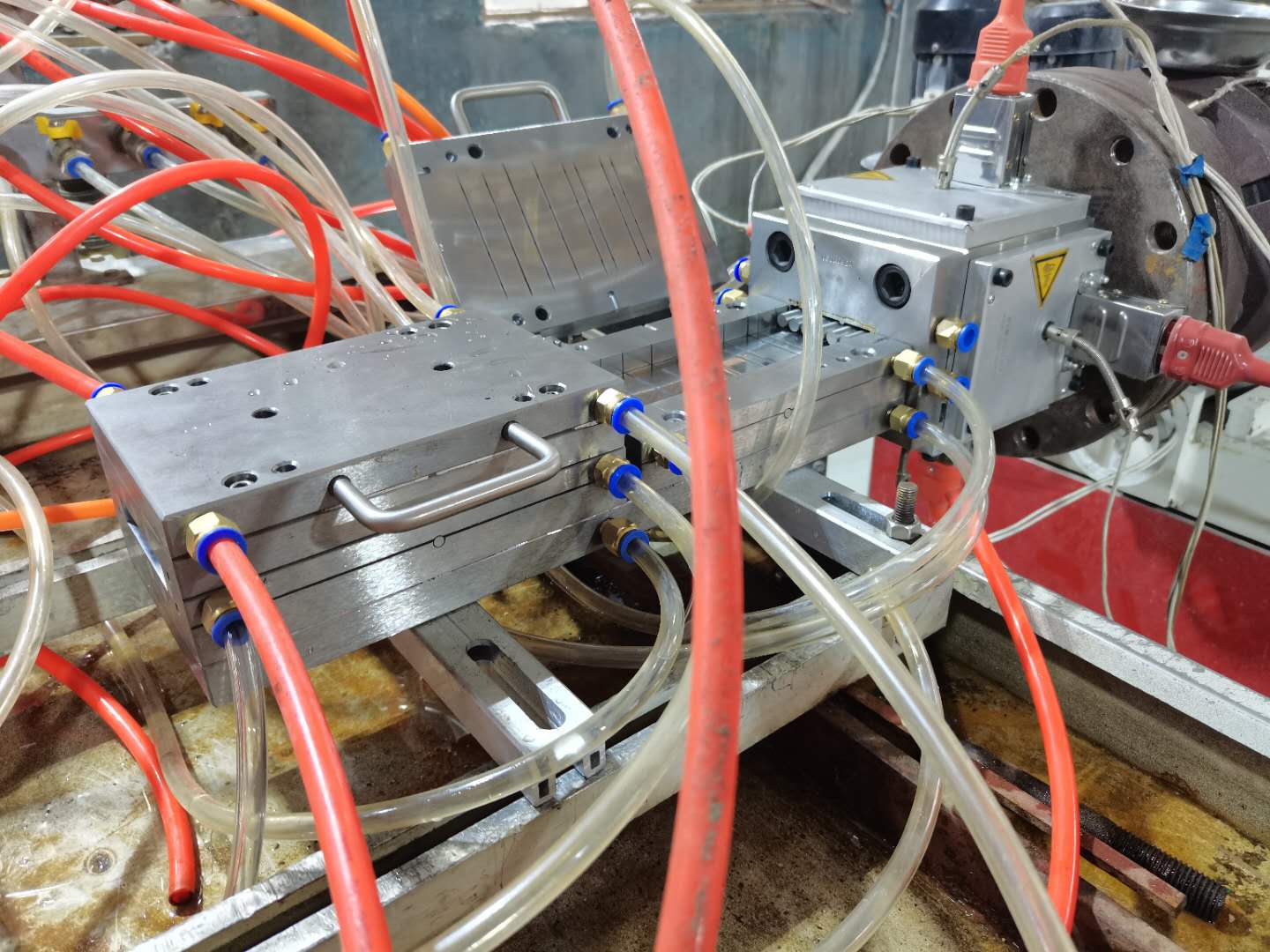 WPC PVC extrusion mould