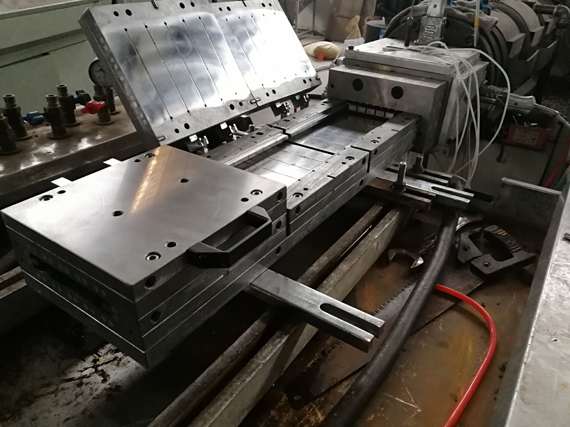 WPC PVC extrusion mould