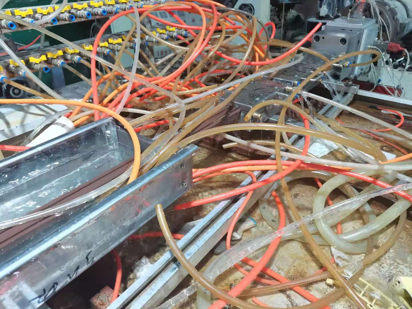 high quality WPC joist mould wpc keel mould
