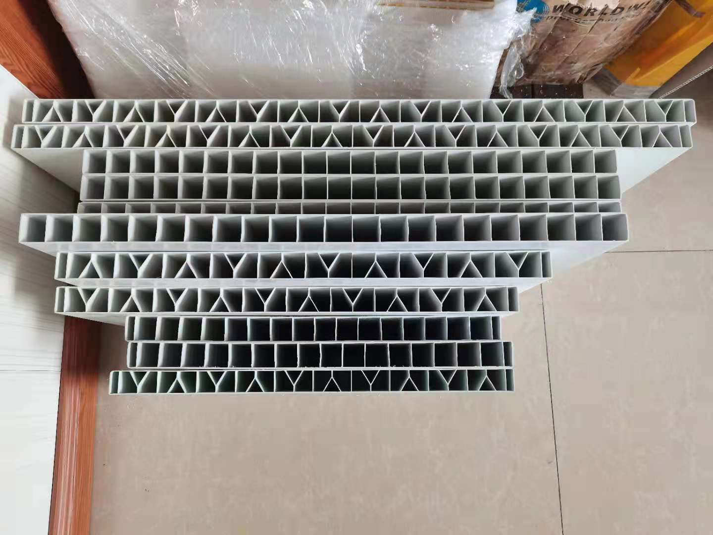 WPC PVC profile extrusion machine mould/wpc extruder twin screw extruding door board/ceiling panel