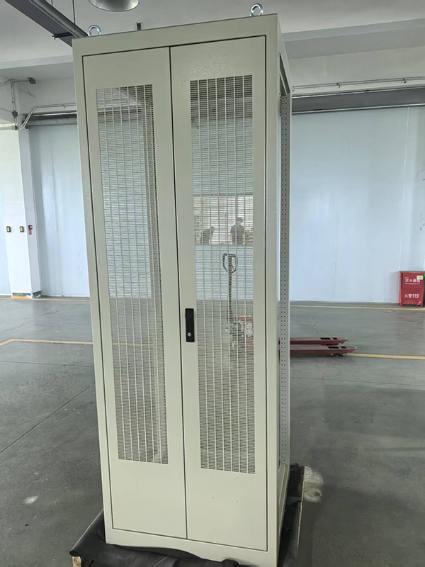 FOXSEN Enclosures