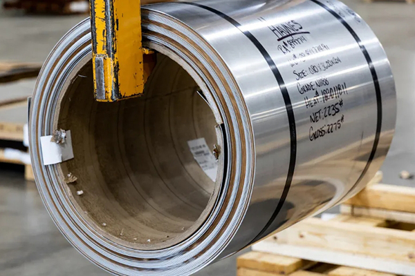 Understanding the Differences Between Cold and Hot Rolled Steel