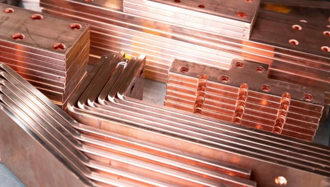 Yalıtımlı Bakır Bara: Modern Güç Dağıtımında Güvenliği ve Verimliliği Artırma Yalıtımlı Bakır Bara: Modern Güç Dağıtımında Güvenliği ve Verimliliği Artırma
