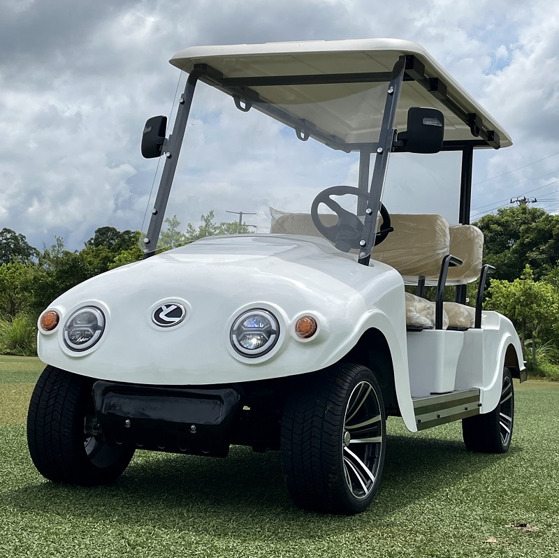 Sokakta Yasal 4 Kişilik Elektrikli Golf Arabası
