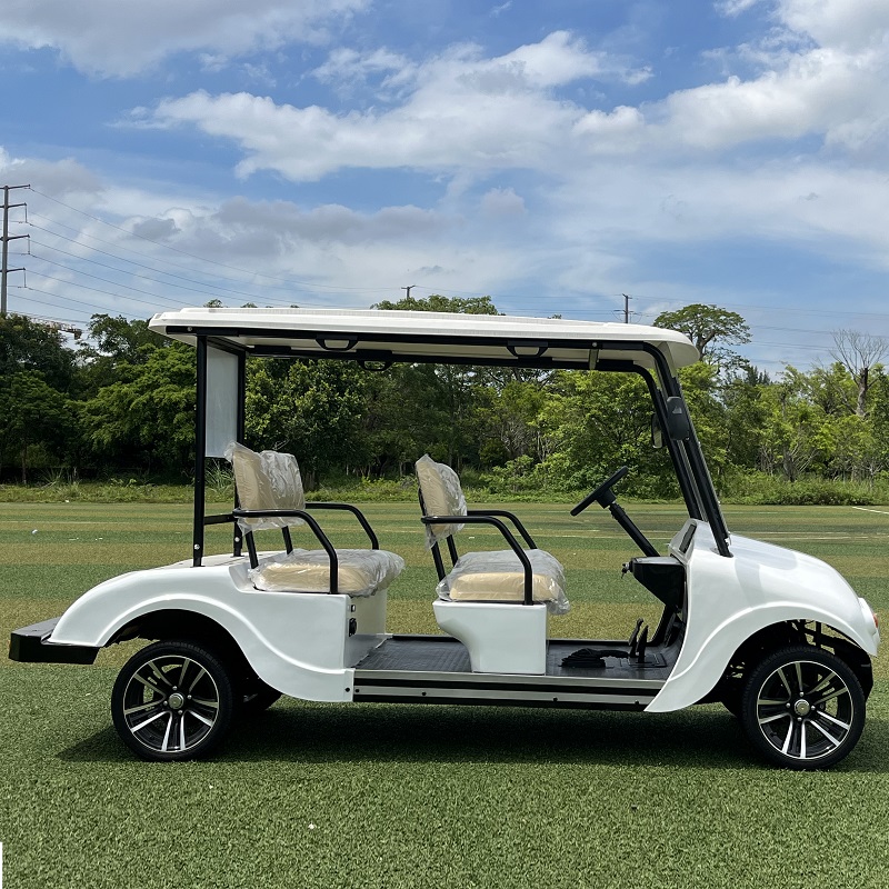 Sokakta Yasal 4 Kişilik Elektrikli Golf Arabası