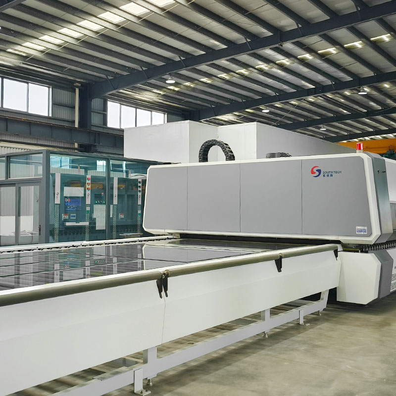 The role of glass tempering furnace heating furnace body in the process of glass tempering