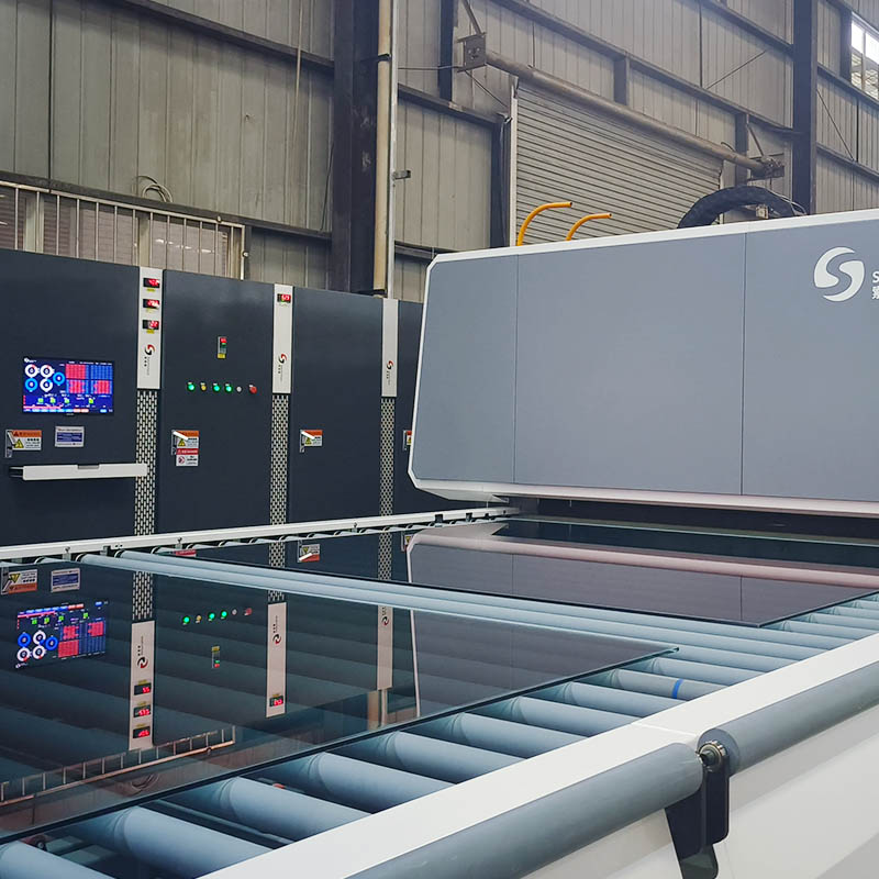 What are the important components of a glass tempering furnace