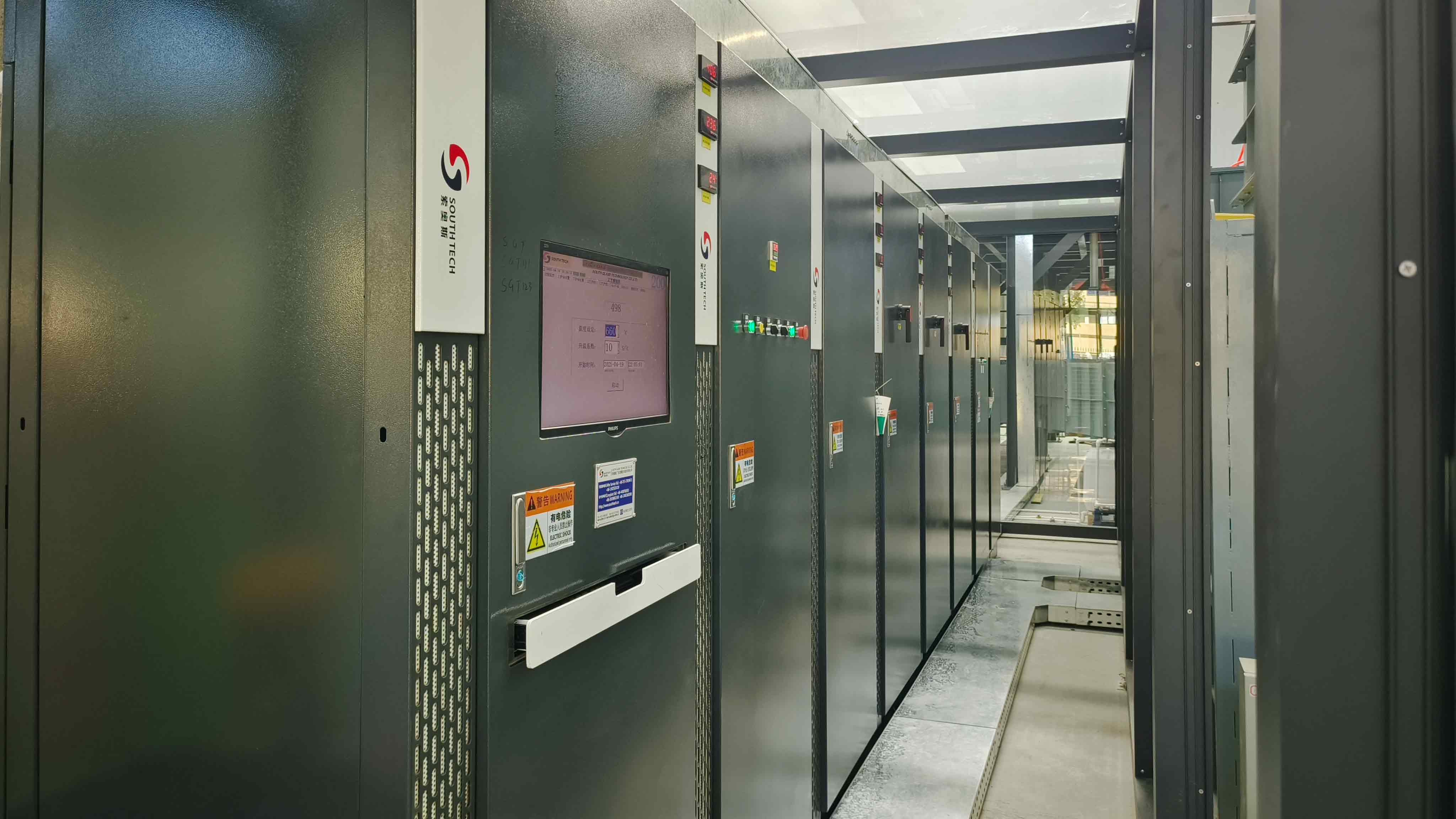 glass tempering furnace