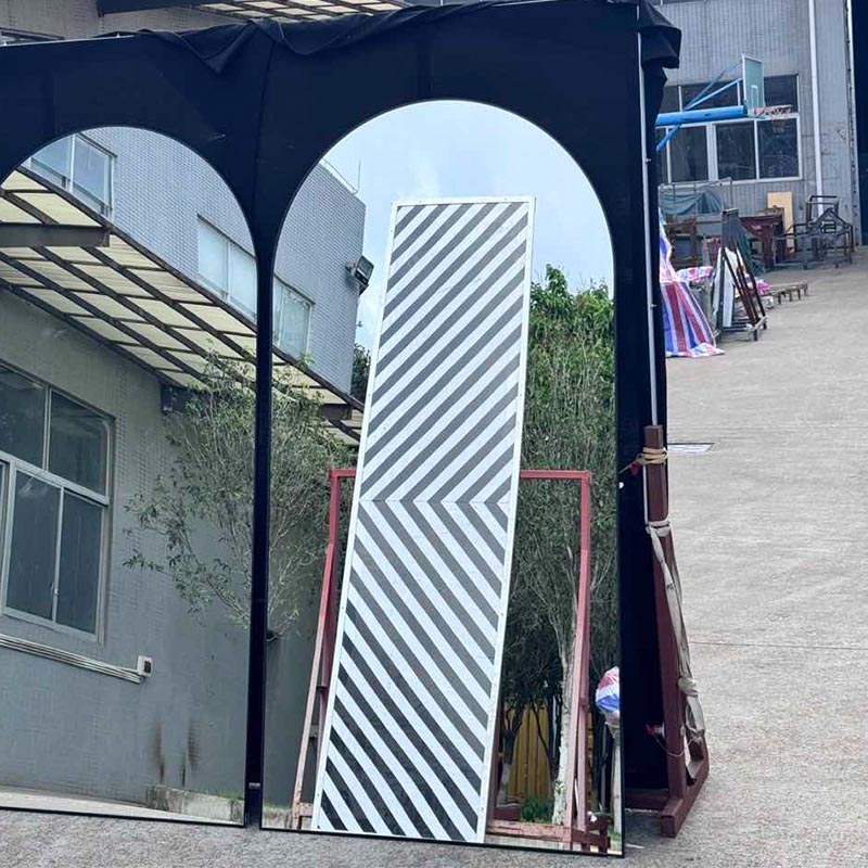 Southtech Overcomes The Problem Of 3mm Tempered Glass Mirror And Achieves A Stable Mass Production Solution!