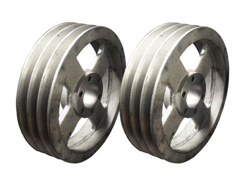 Large cast iron pulley wheel for agricultural machinery