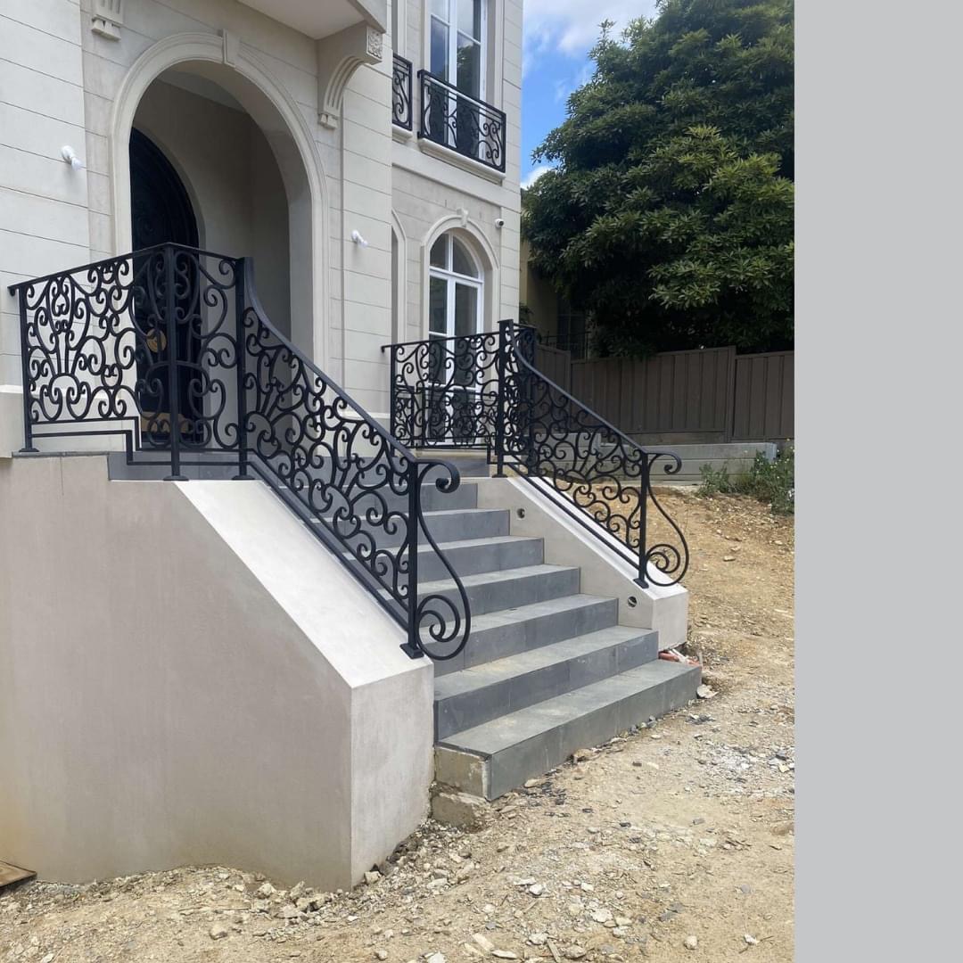wrought iron guardrail