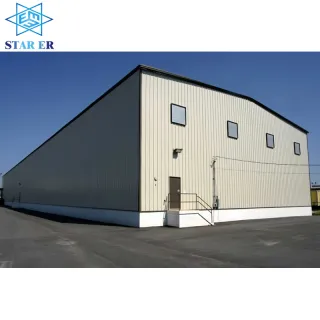 Entrepôt préfabriqué à ossature d'acier