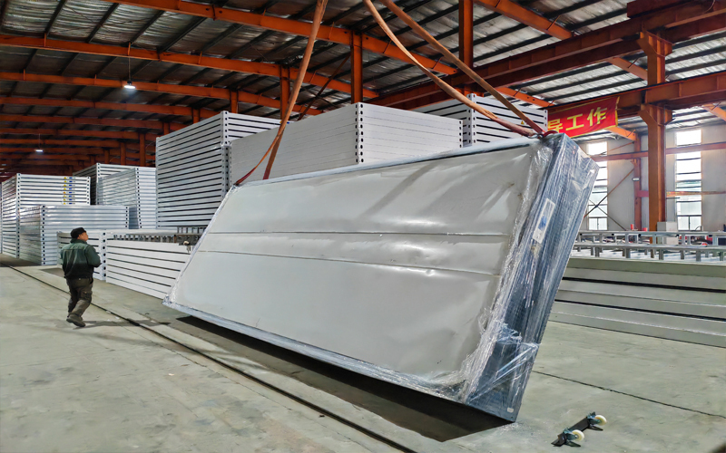 Packing Container House