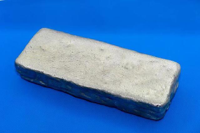 Lanthanum La