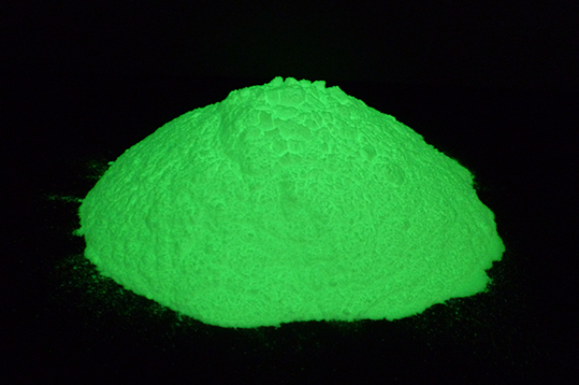 Rare earth long persistence phosphor