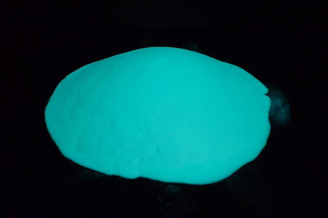 Rare earth long persistence phosphor