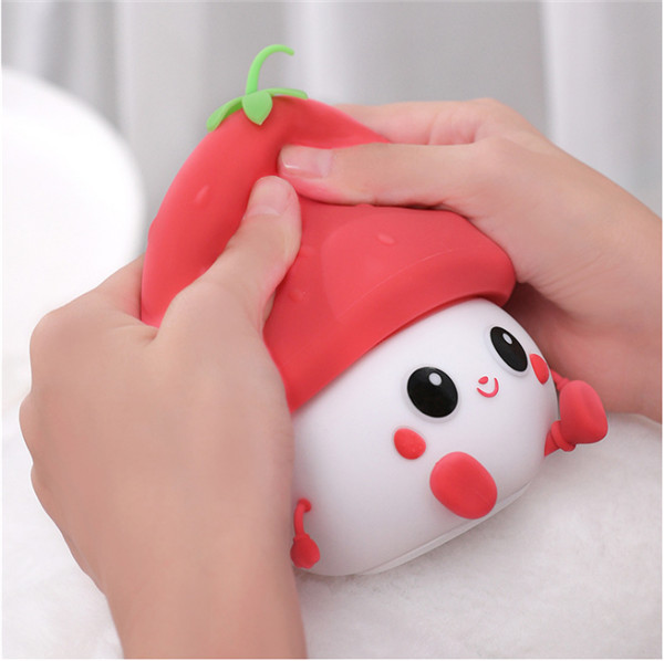 BPA FREE SILICONE NIGHT LIGHT