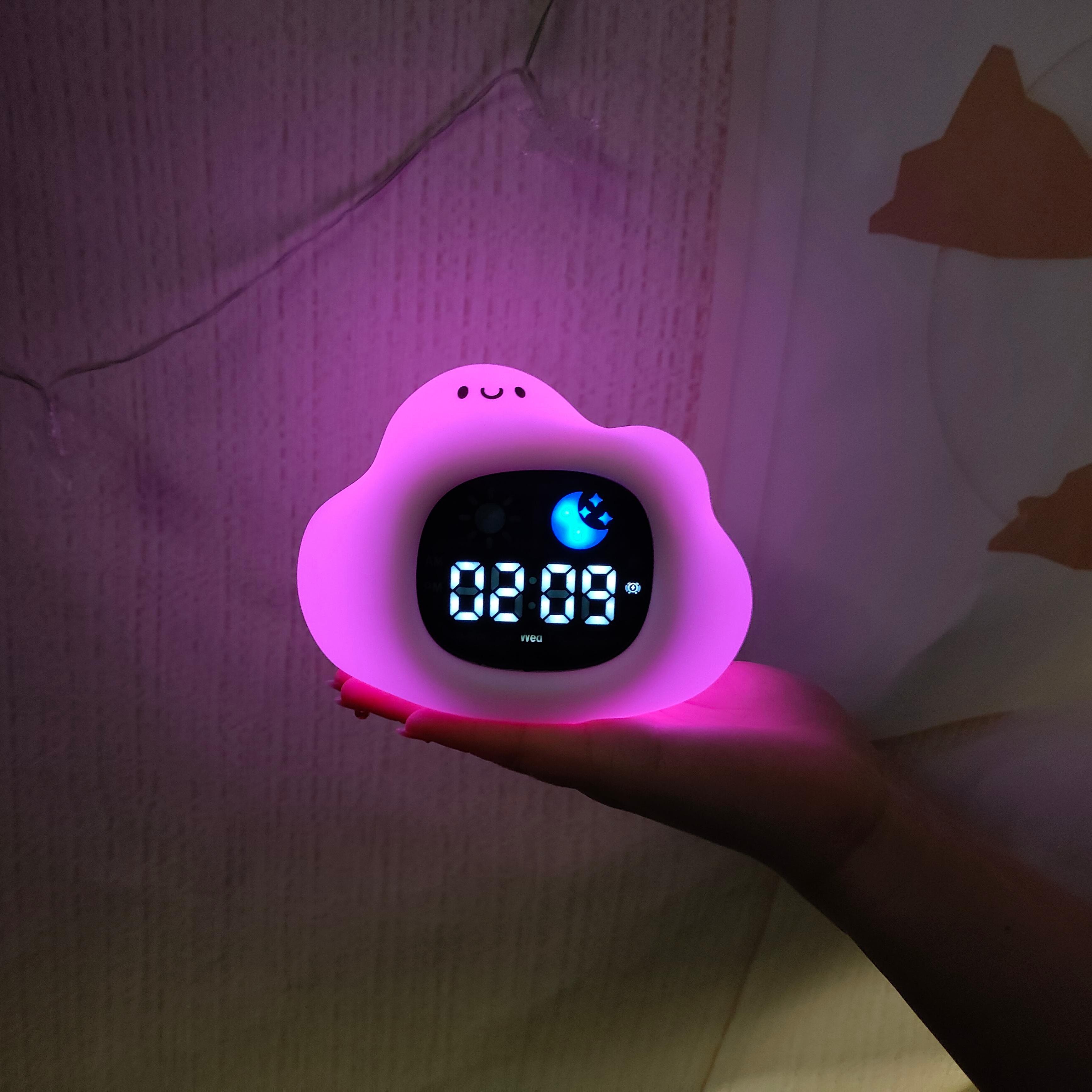 Fantasy set sail, guard the baby's sweet dream - silicone cute children's alarm clock & night light